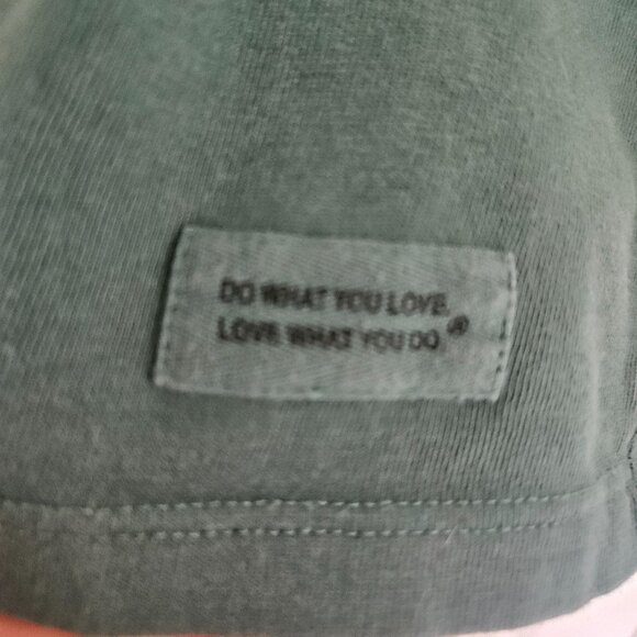 Life Is Good Crusher T-Shirt Women's L Green Peace Holidays Mandala Long Sleeve - Picture 3 of 7